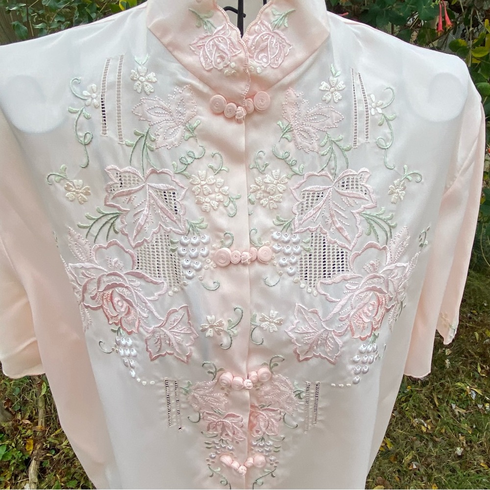 Vintage Rose Brand 60s Hand Embroidered Blouse Top Button Up Shirt